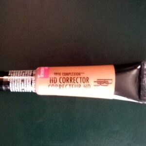 Black Radiance HD Corrector